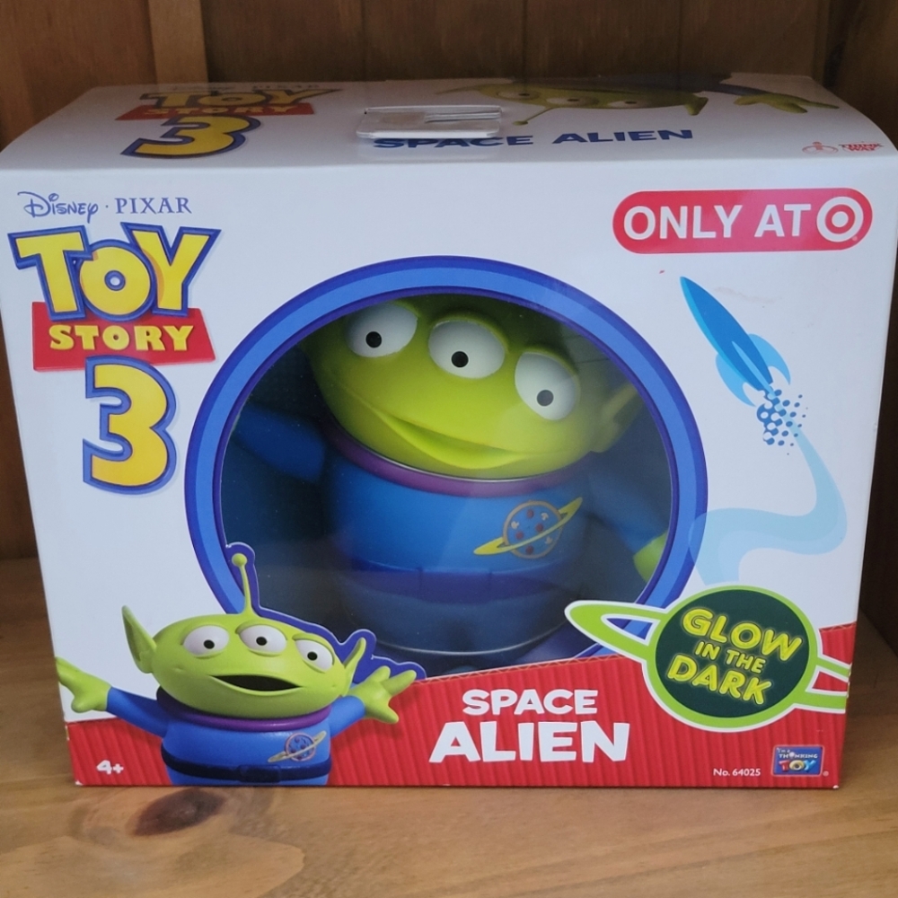 Toy Story Space Alien Glow in the Dark Pizza Planet Thinkway Target RARE